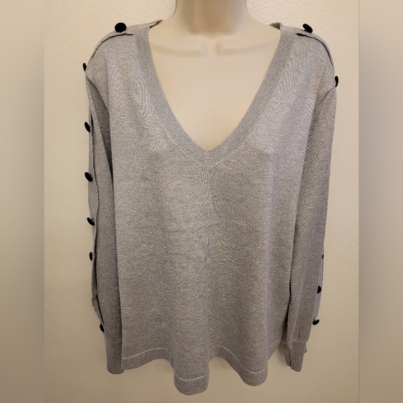 NWT Karl Lagerfeld Ladies V Neck Sweater - Picture 1 of 5